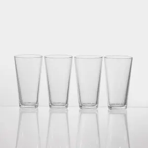 700