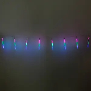 725